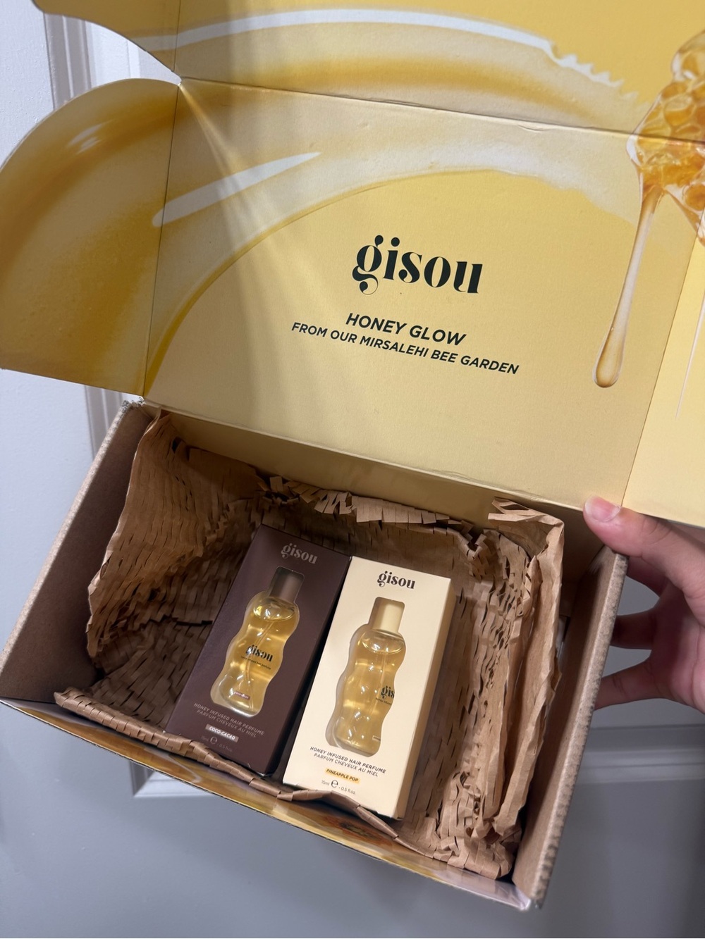 Gisou Hair Perfume in Coco-Cacao and Pineapple Pop